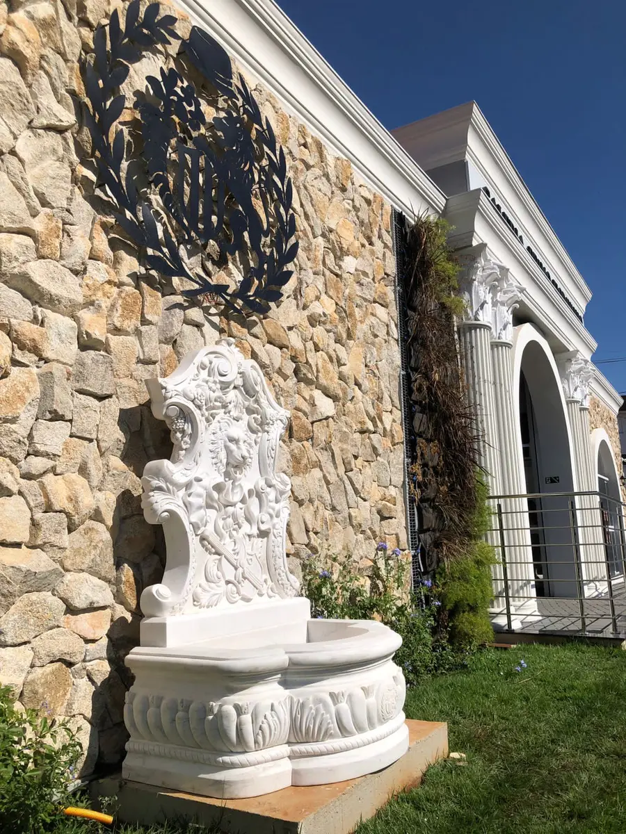 Infraestrutura e acabamento de alto padrão: como a arquitetura valoriza a sua marca